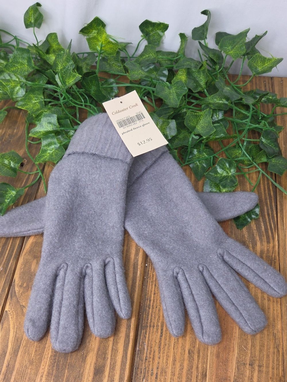 Coldwater Creek. Light Gray Gloves. NWT